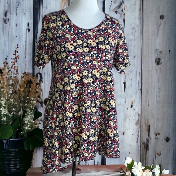 LuLaRoe Tops - Lularoe ladies floral Perfect T asymmetrical pullover cotton tunic scoop neck XS
